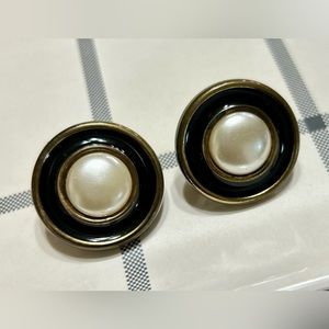 Vintage clip on earrings